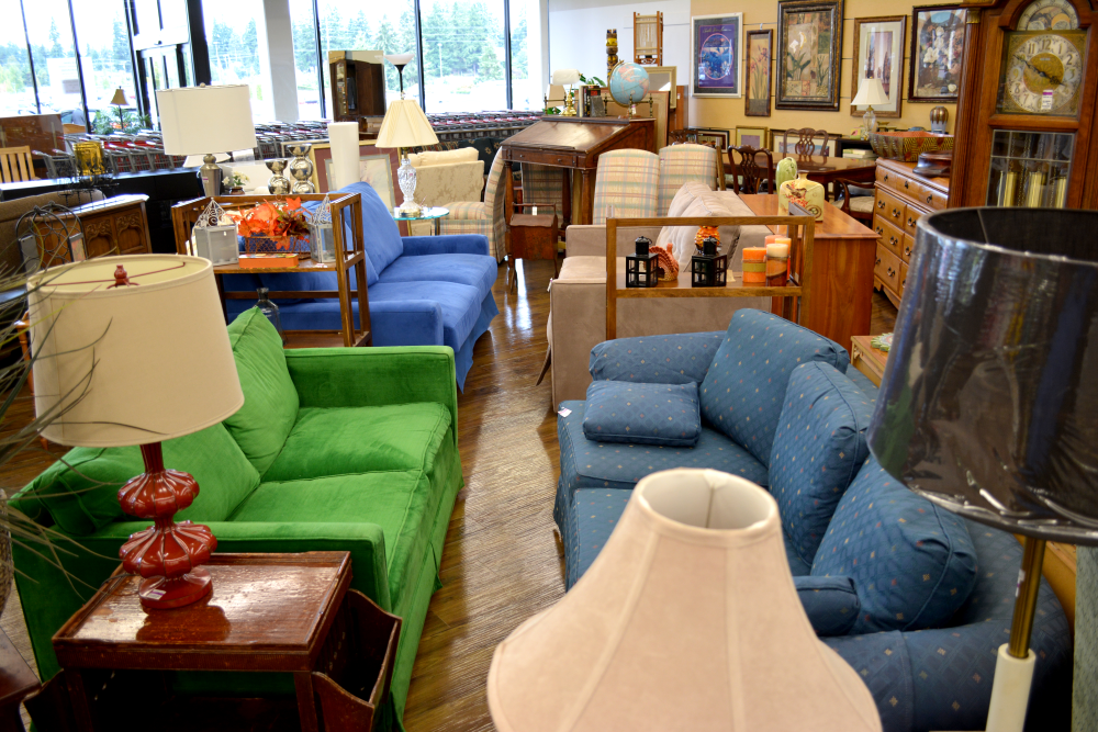 salvation army used furniture store